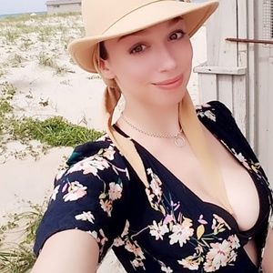 Meet your Posher, Christi